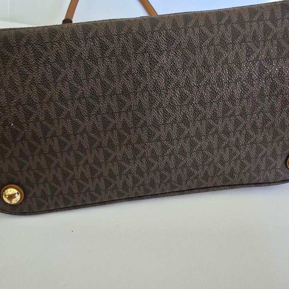 Michael Kors Shoulder Bag - Picture 5 of 6